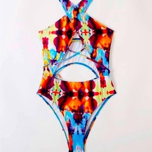 One piece swim suit with stomach out & 2 piece ribbed bikini.